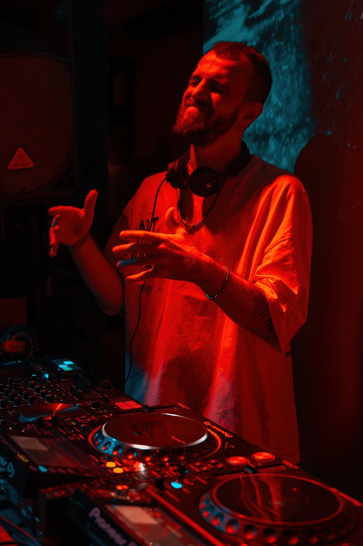 Dark performance portrait